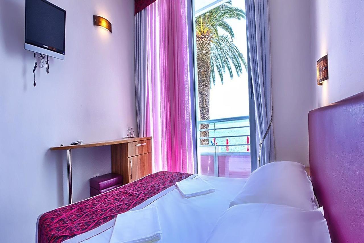 Hotel Sirena Podgora Buitenkant foto