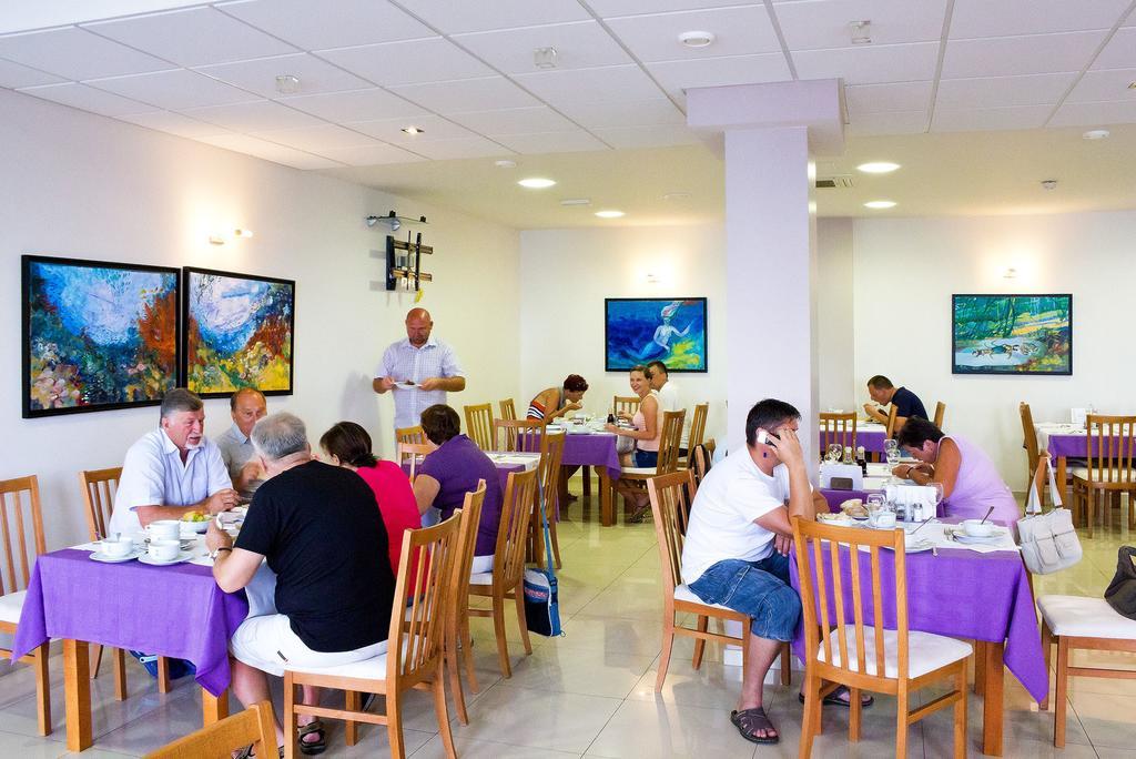 Hotel Sirena Podgora Buitenkant foto