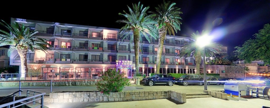 Hotel Sirena Podgora Buitenkant foto